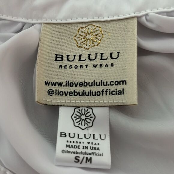 BULULU Resort Wear Satin White Button-Up Blouse with Feather Cuffs NWOT SZ S/M - Picture 7 of 8
